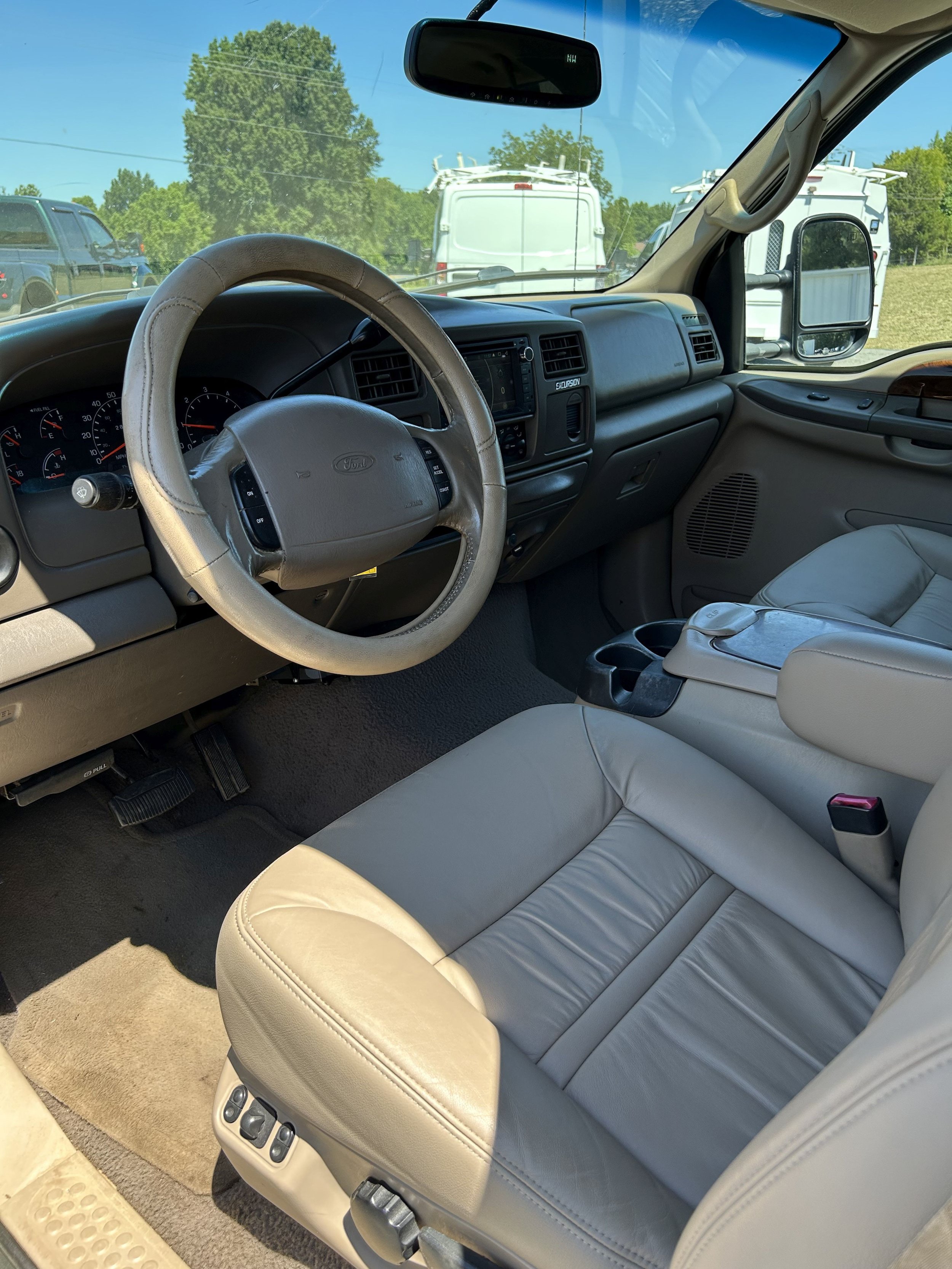 Used 2000 Ford Excursion Limited AWD/4WD image 6