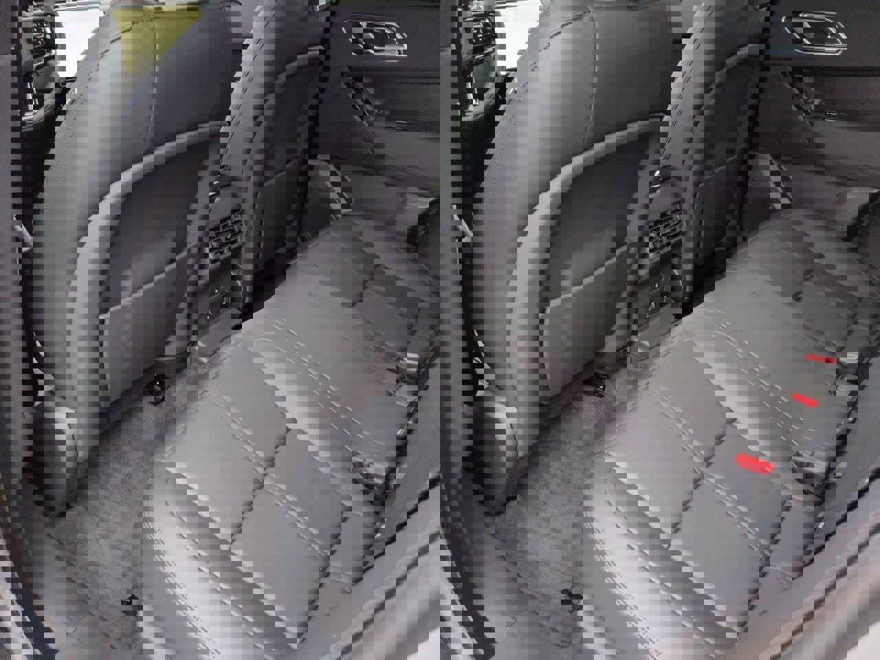 New 2026 Land Rover Range Rover Velar Dynamic SE AWD/4WD image 18