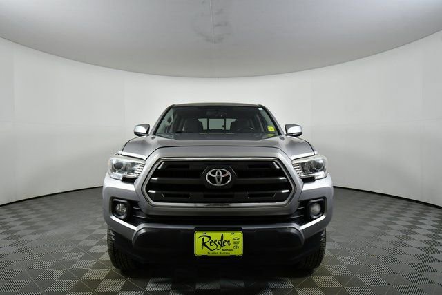 Used 2016 Toyota Tacoma SR5 w/ SR5 Appearance Package (DN) image 7