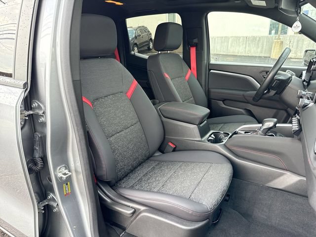 Used 2024 Chevrolet Colorado Z71 w/ Z71 Convenience Package 2 AWD/4WD image 25