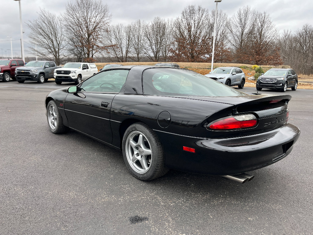 Used 1996 Chevrolet Camaro Z28 RWD image 16