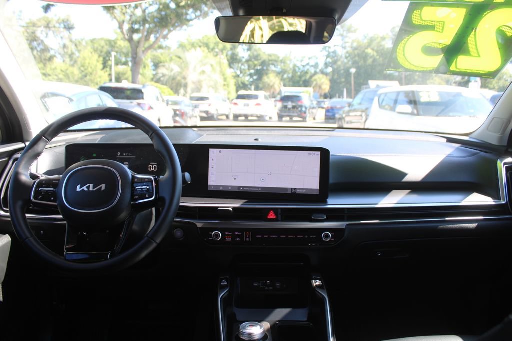 Certified 2025 Kia Sorento EX AWD/4WD image 25