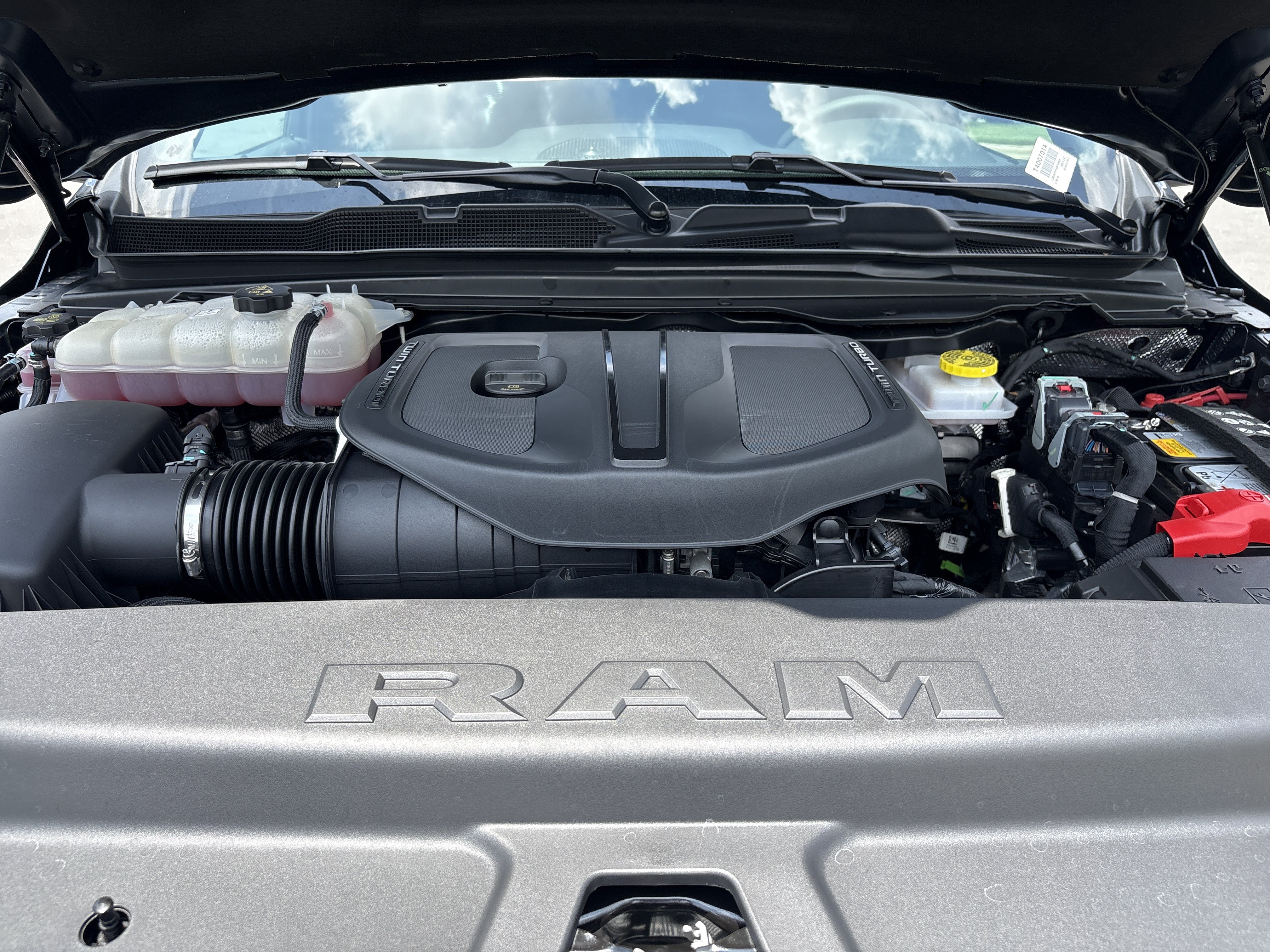 Used 2025 RAM 1500 Big Horn AWD/4WD image 35