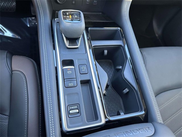 New 2025 Nissan Pathfinder Platinum w/ Cargo Package image 23