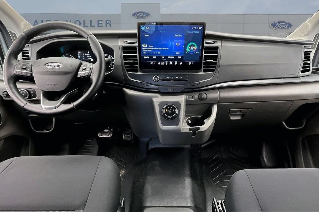New 2023 Ford E-Transit Medium Roof RWD image 5