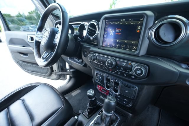 Used 2022 Jeep Wrangler Unlimited Rubicon w/ Trailer Tow Package AWD/4WD image 36