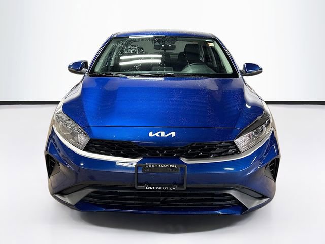 Used 2024 Kia Forte LXS w/ LXS Technology Package FWD image 2