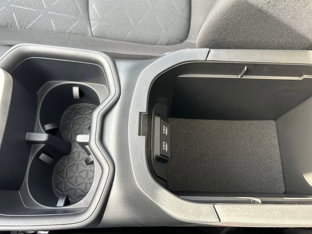 New 2025 Toyota RAV4 XLE image 23