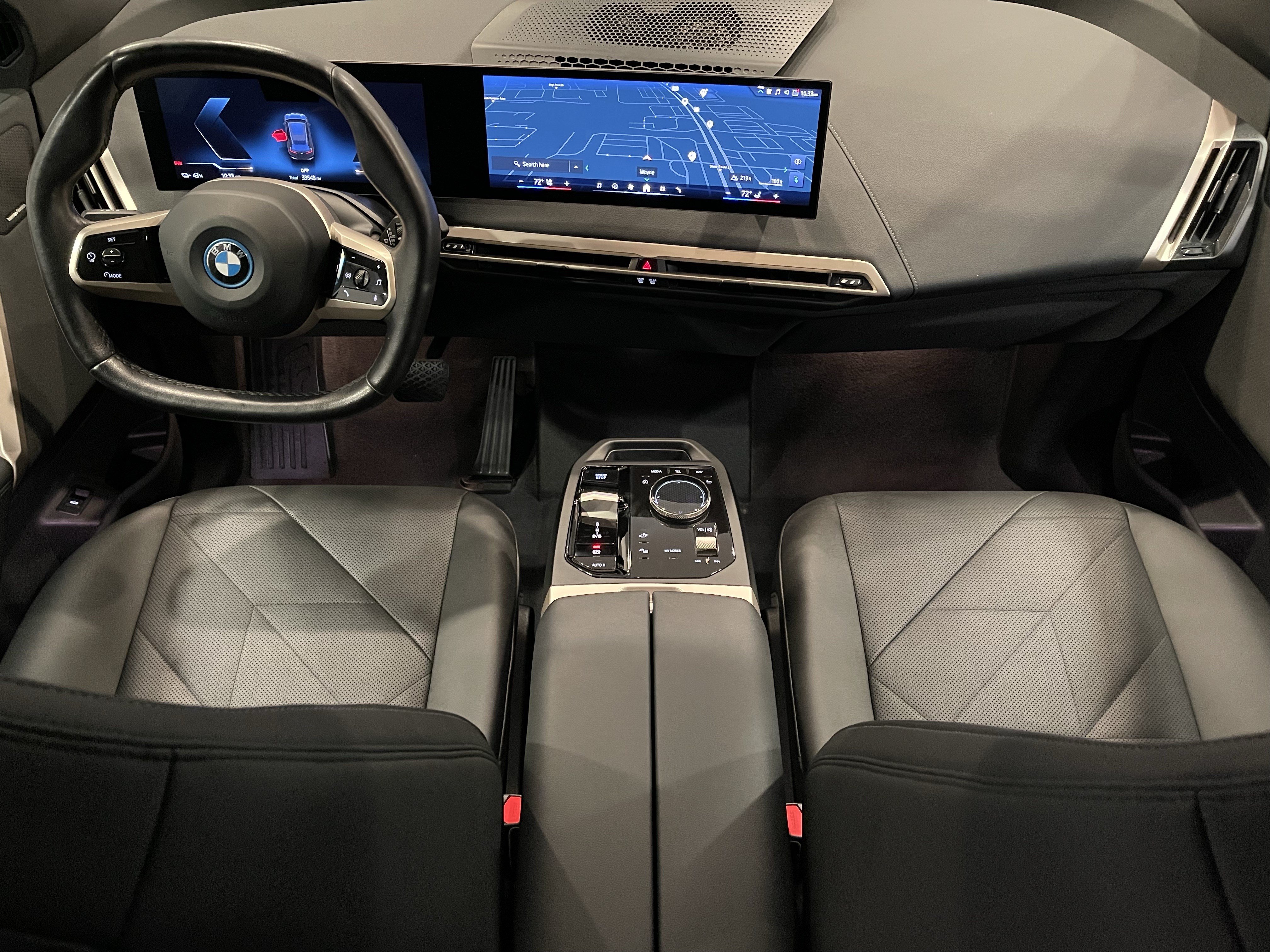 Certified 2024 BMW iX xDrive50 w/ Sport Package AWD/4WD image 16