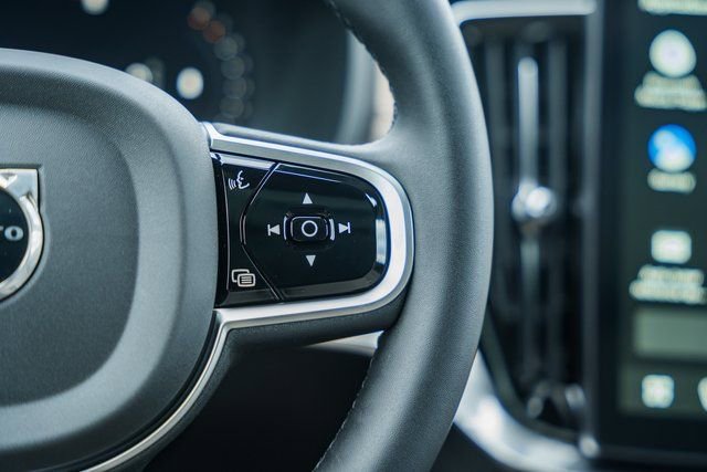 New 2026 Volvo XC90 B6 Plus w/ Protection Package Premier image 27