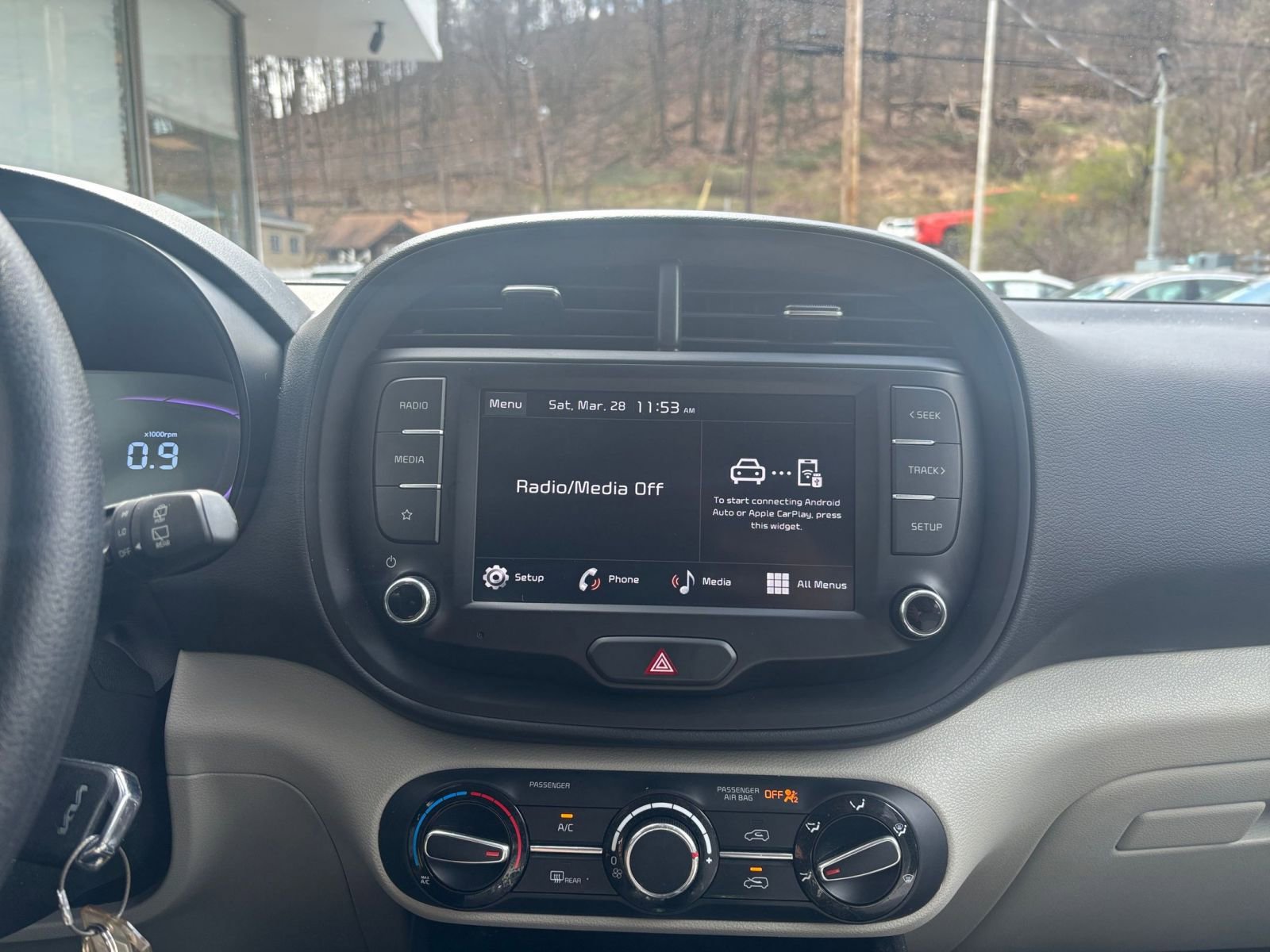 Used 2025 Kia Soul LX w/ LX Technology Package image 17