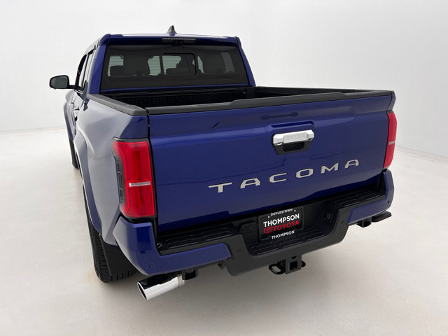 Used 2024 Toyota Tacoma Limited w/ Limited Package (LT) AWD/4WD image 8
