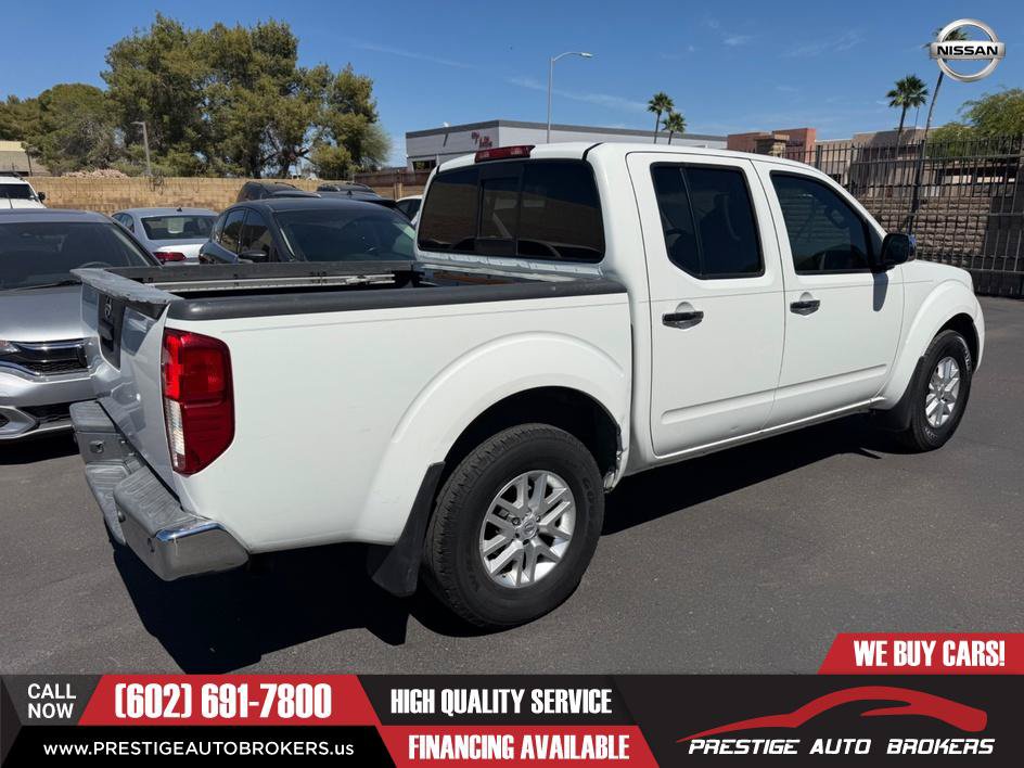 Used 2015 Nissan Frontier SV w/ SV Value Truck Package AWD/4WD image 11