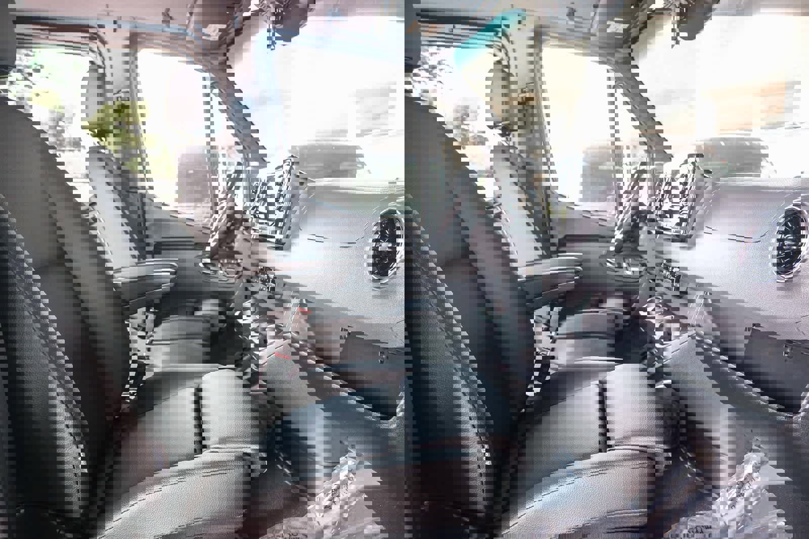 Used 2024 Mercedes-Benz Sprinter 2500 image 17