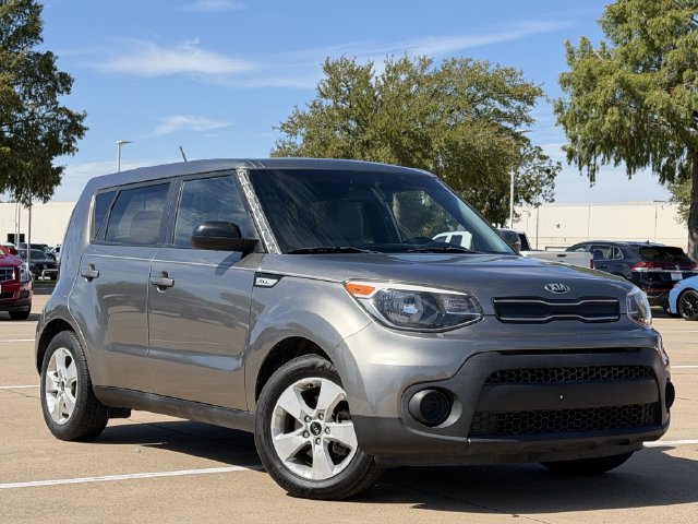 Used 2019 Kia Soul w/ Convenience Package FWD image 2
