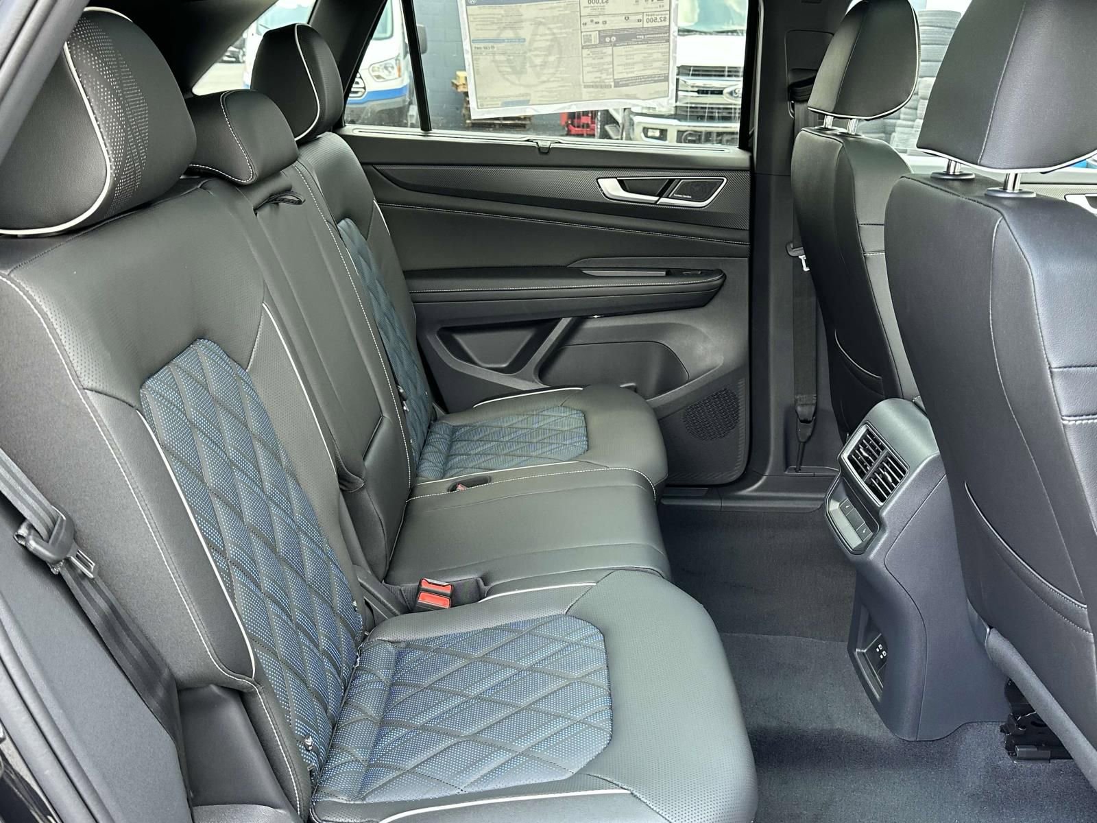 New 2025 Volkswagen Atlas Cross Sport SEL Premium R-Line image 15