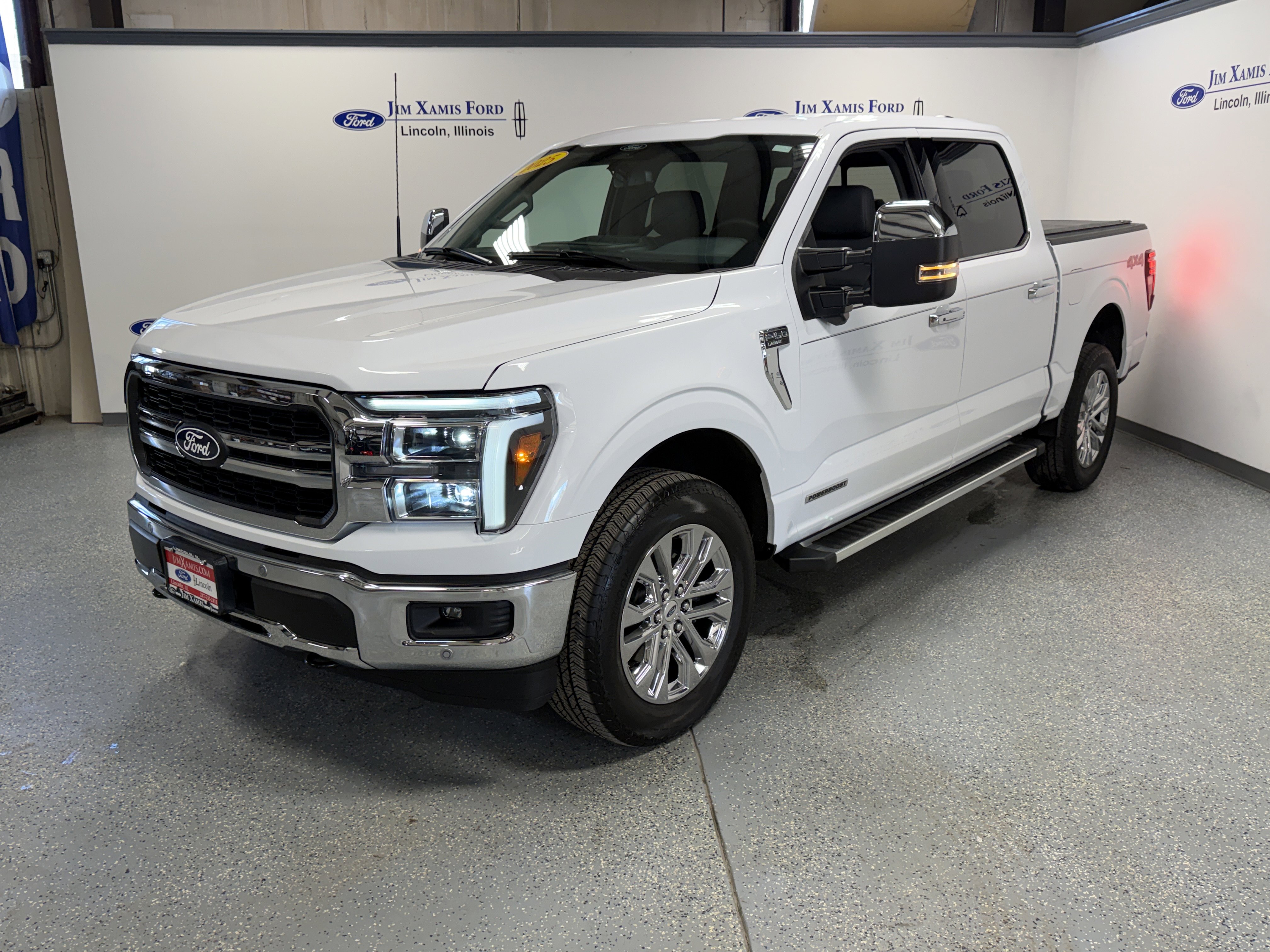 Used 2025 Ford F150 Lariat w/ Equipment Group 501A Mid image 3