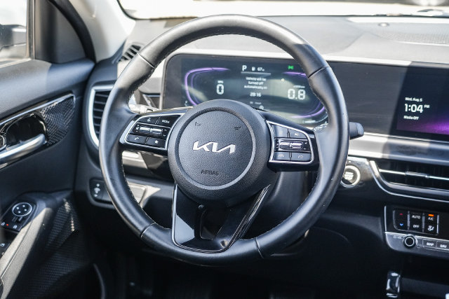 Used 2025 Kia Seltos S FWD image 16