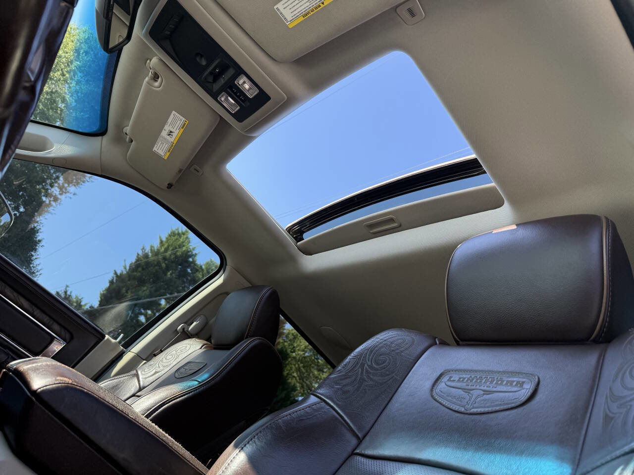 Used 2017 RAM 3500 Laramie Longhorn image 23