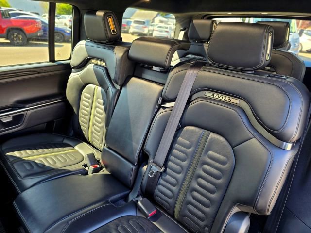 Used 2022 Rivian R1S Launch Edition AWD/4WD image 32