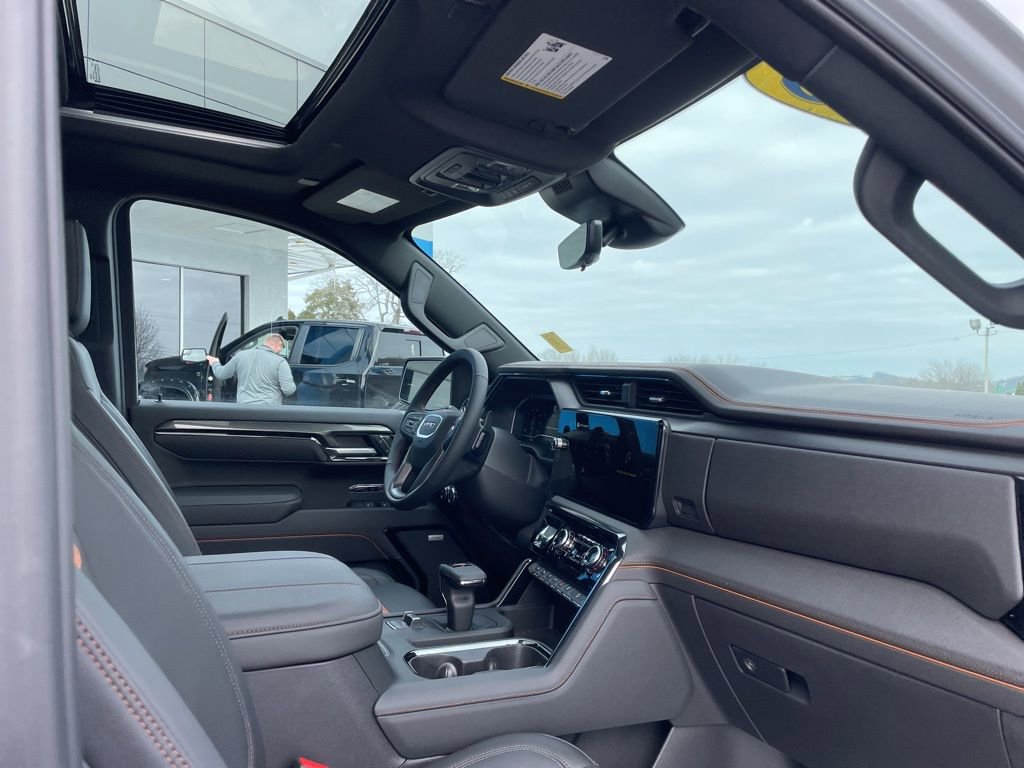 Used 2025 GMC Sierra 1500 AT4 w/ AT4 Premium Package image 31