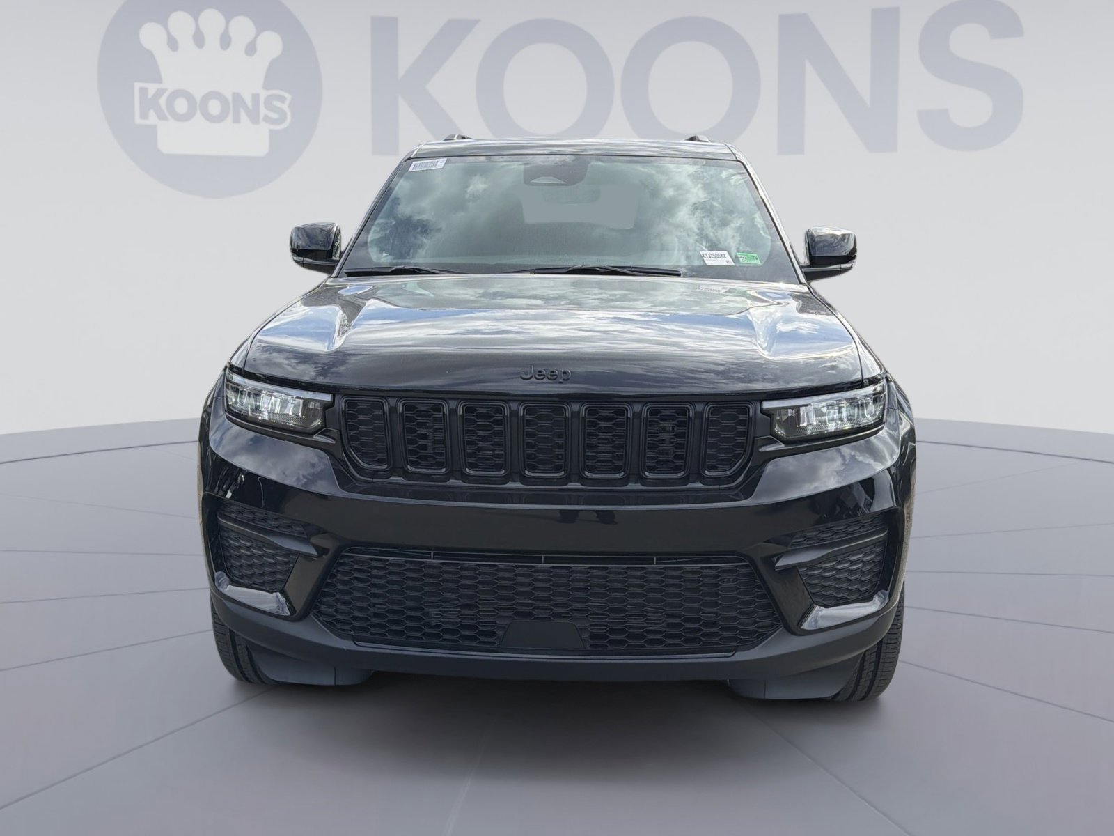 New 2025 Jeep Grand Cherokee Altitude image 11