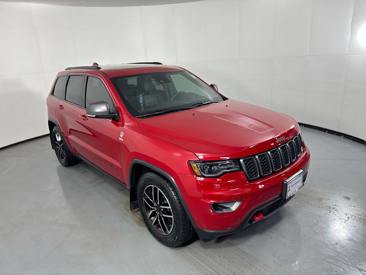 Used 2019 Jeep Grand Cherokee Trailhawk w/ Trailhawk Luxury Group AWD/4WD image 29