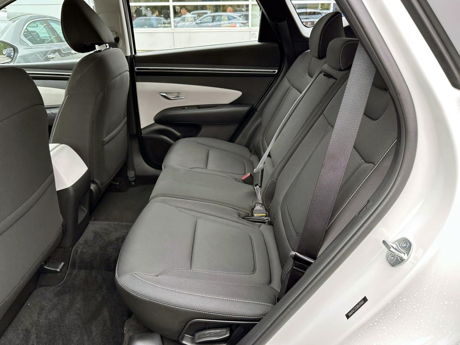 Used 2024 Hyundai Tucson SE AWD/4WD image 12