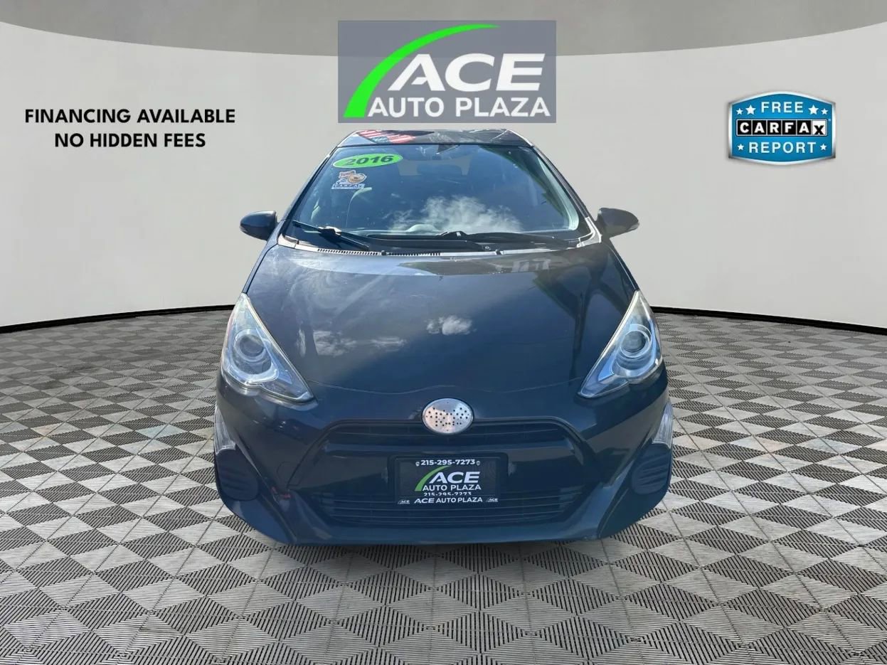 Used 2016 Toyota Prius C Two image 3