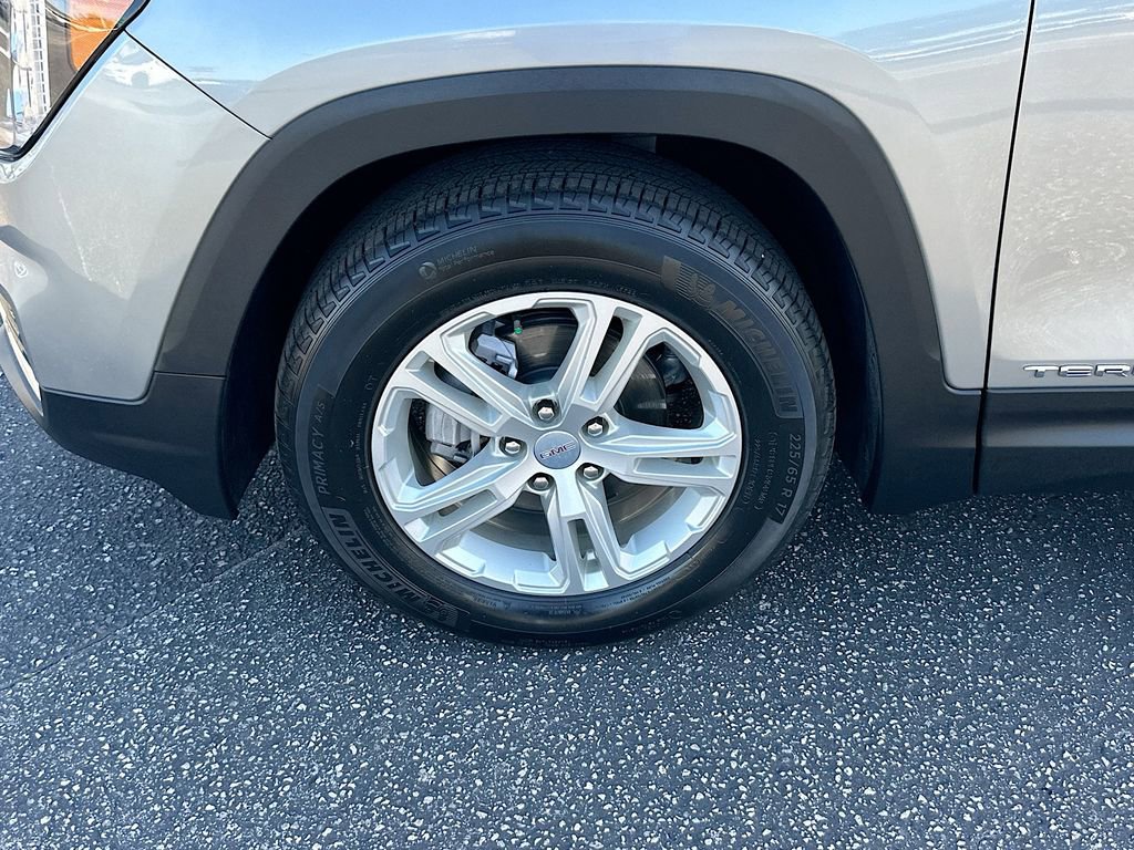Certified 2023 GMC Terrain SLE w/ Driver Convenience Package image 29