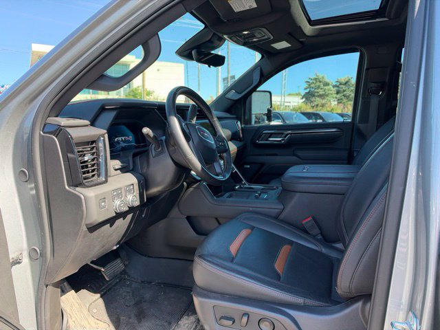 Used 2025 GMC Sierra 3500 AT4 w/ AT4 Premium Plus Package AWD/4WD image 19