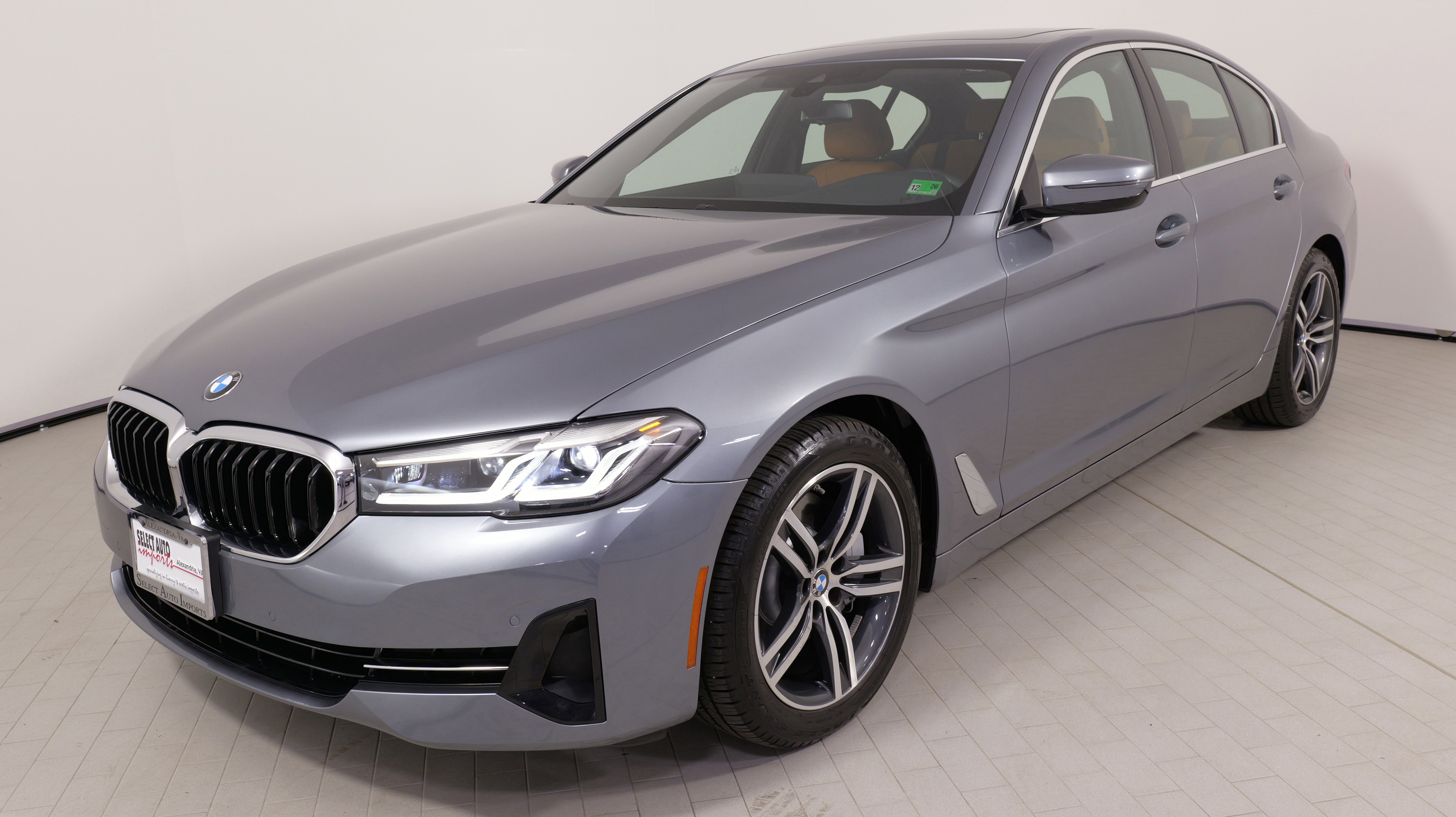 Used 2022 BMW 530i xDrive w/ Convenience Package image 4