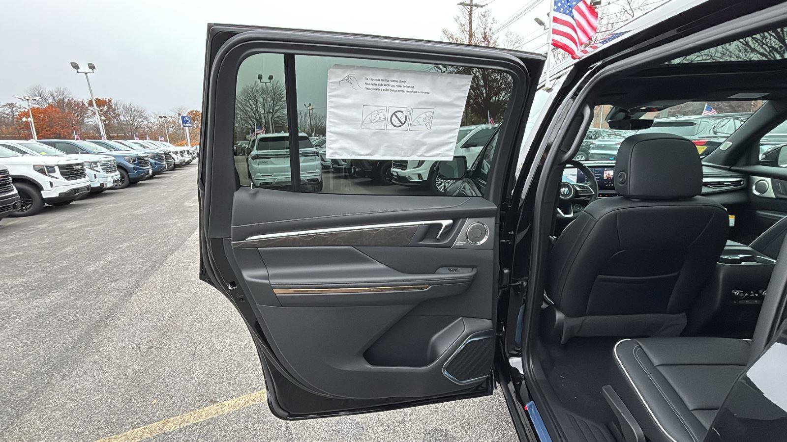 New 2026 Buick Enclave Avenir w/ Super Cruise Package image 31