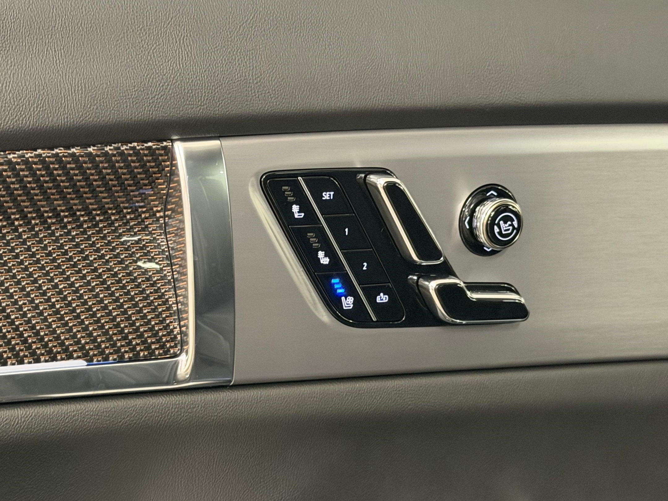 New 2027 Cadillac Vistiq Luxury AWD/4WD image 17