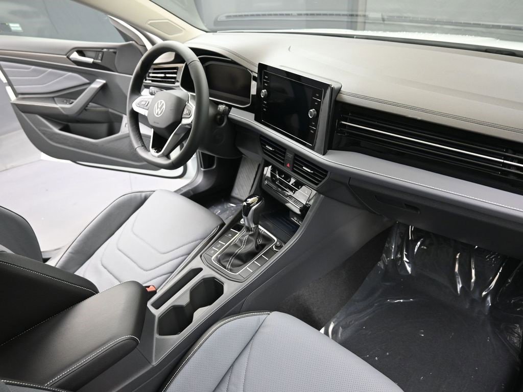 New 2026 Volkswagen Jetta SEL image 12