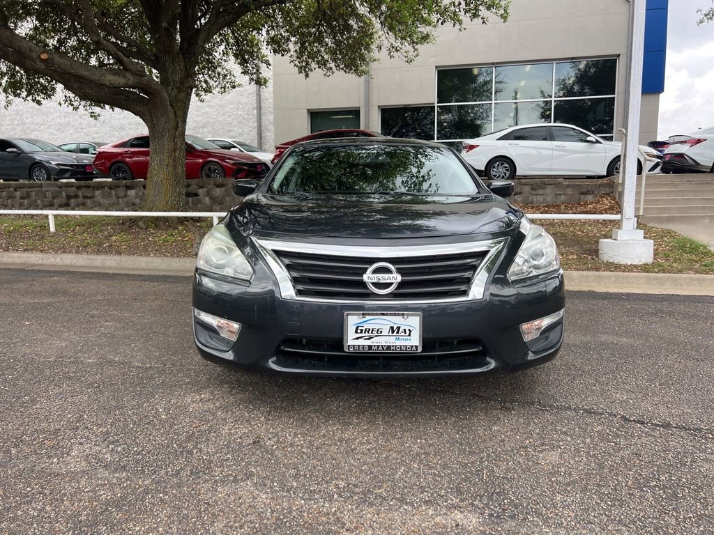 Used 2015 Nissan Altima 2.5 S w/ Power Driver Seat Package image 2
