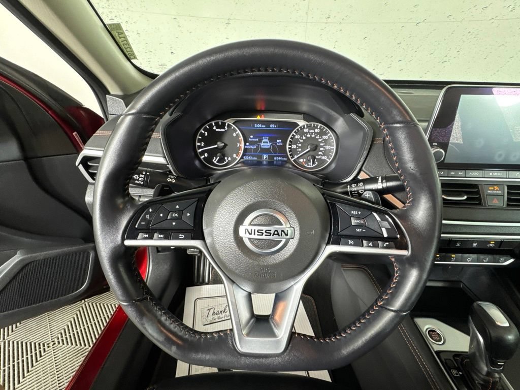Used 2020 Nissan Altima 2.5 SR FWD image 16