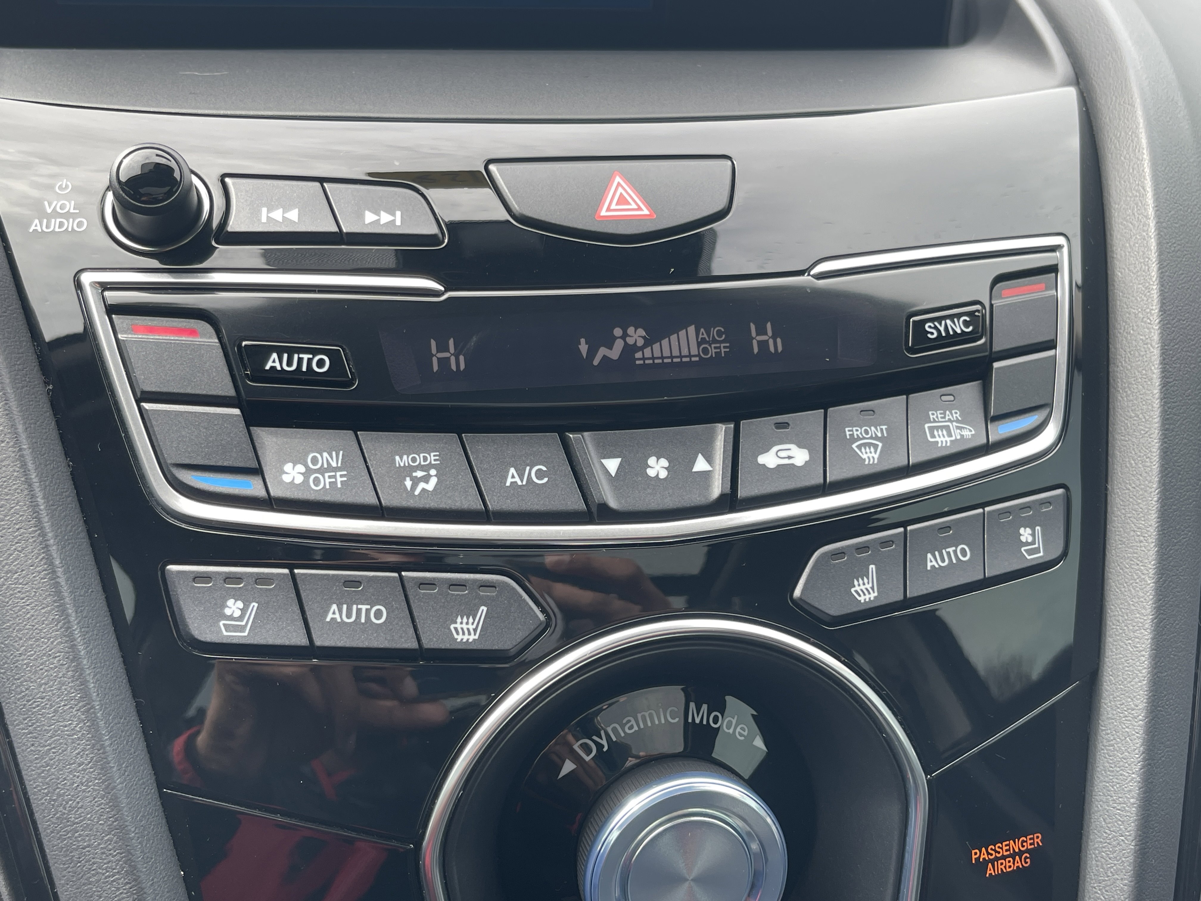 Used 2024 Acura RDX w/Advance Package image 16