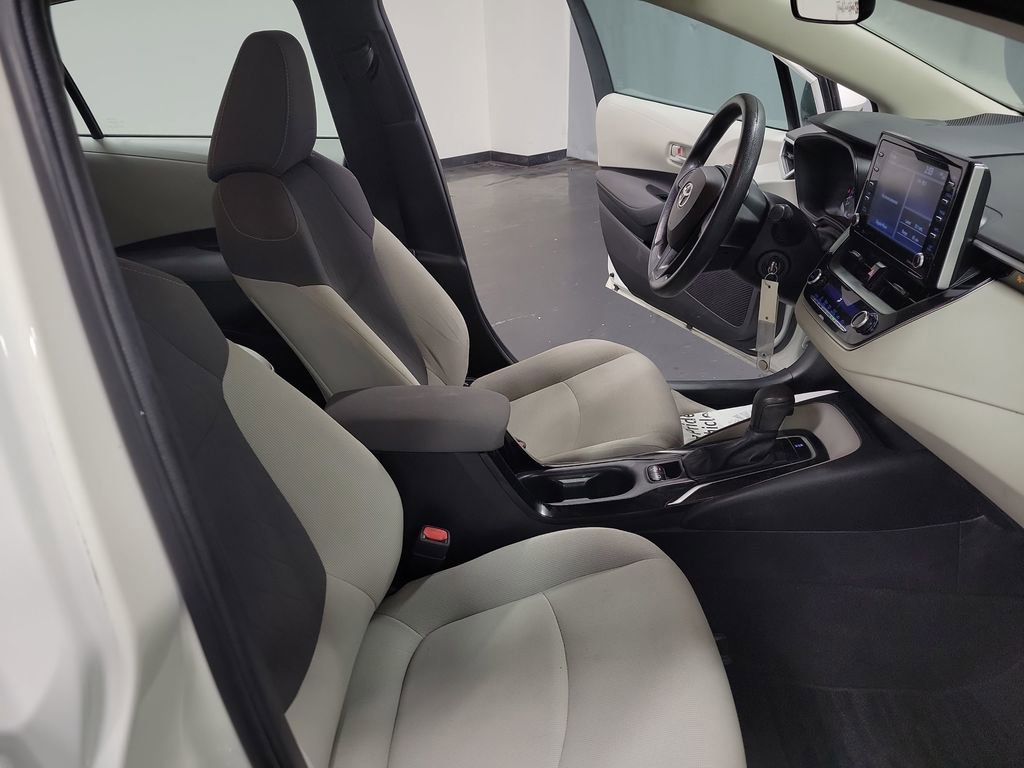 Used 2021 Toyota Corolla LE image 22