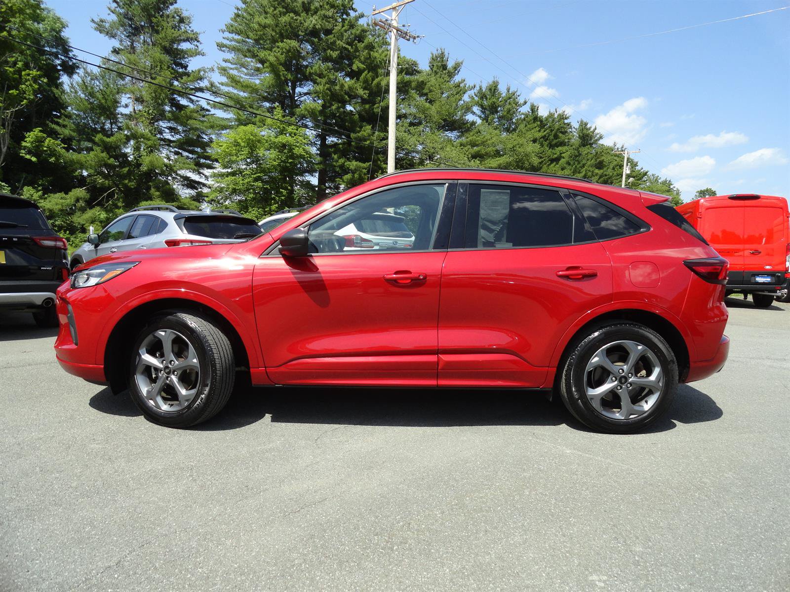 Used 2024 Ford Escape ST-Line AWD/4WD image 8