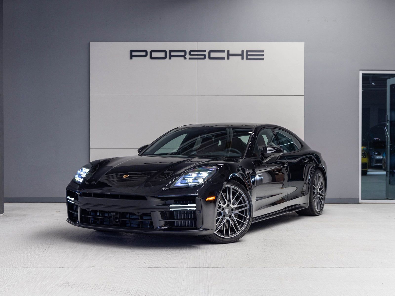 New 2026 Porsche Panamera 4S image 1