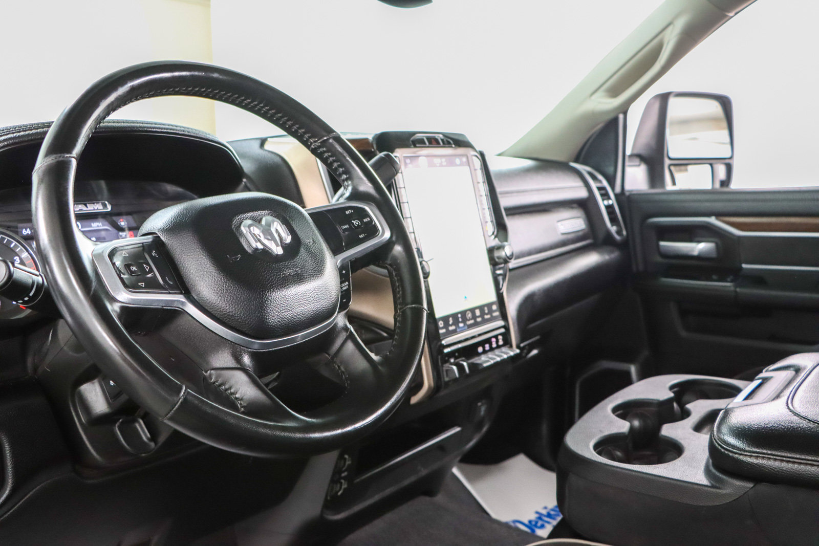 Used 2024 RAM 2500 Laramie AWD/4WD image 23