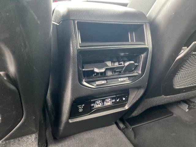 Used 2023 Jeep Grand Cherokee Limited AWD/4WD image 19