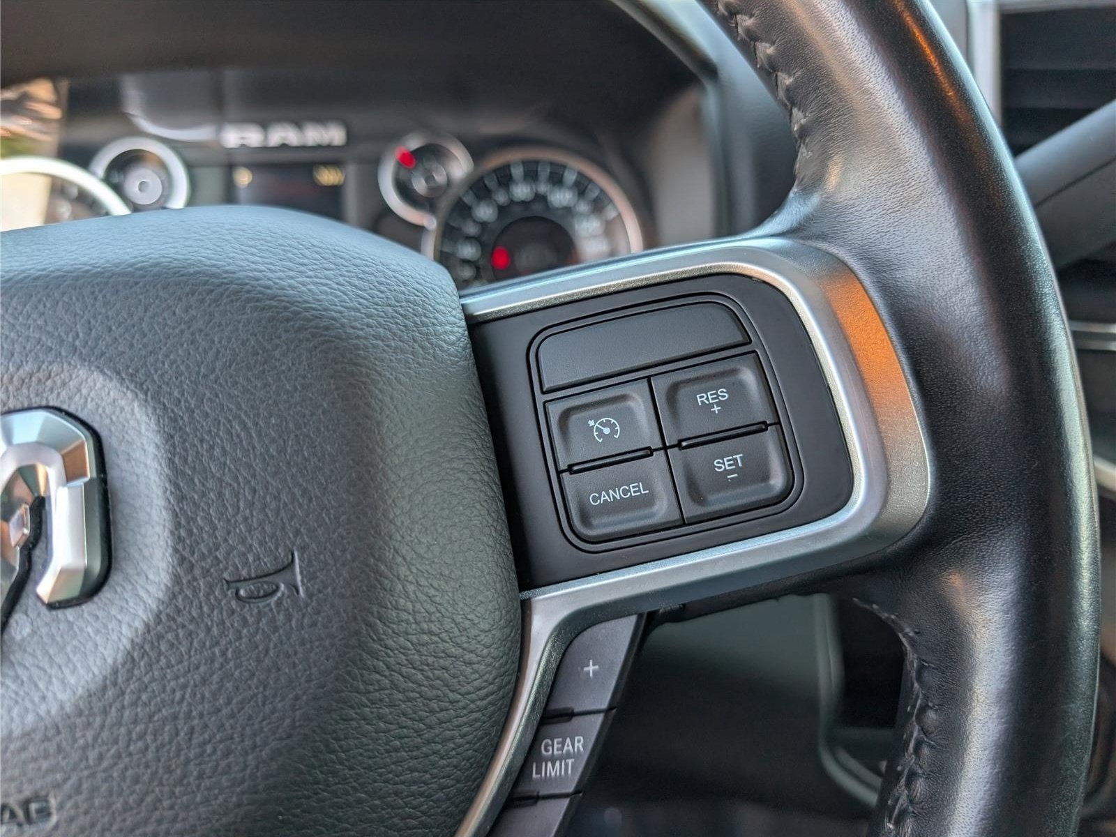 Used 2019 RAM 3500 Big Horn RWD image 23