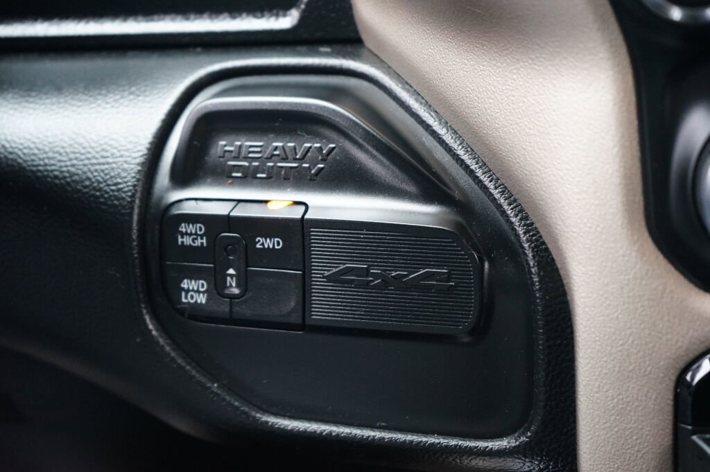 Used 2019 RAM 2500 Laramie image 18