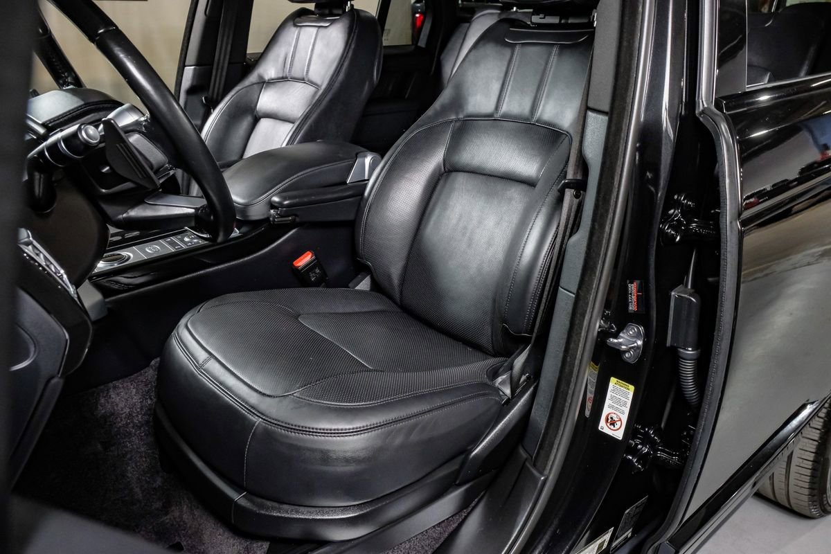 Used 2021 Land Rover Range Rover P525 Westminster Edition image 28