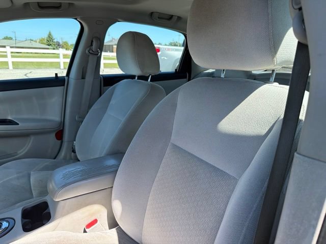 Used 2014 Chevrolet Impala LT w/ LT Sunroof Package FWD image 14