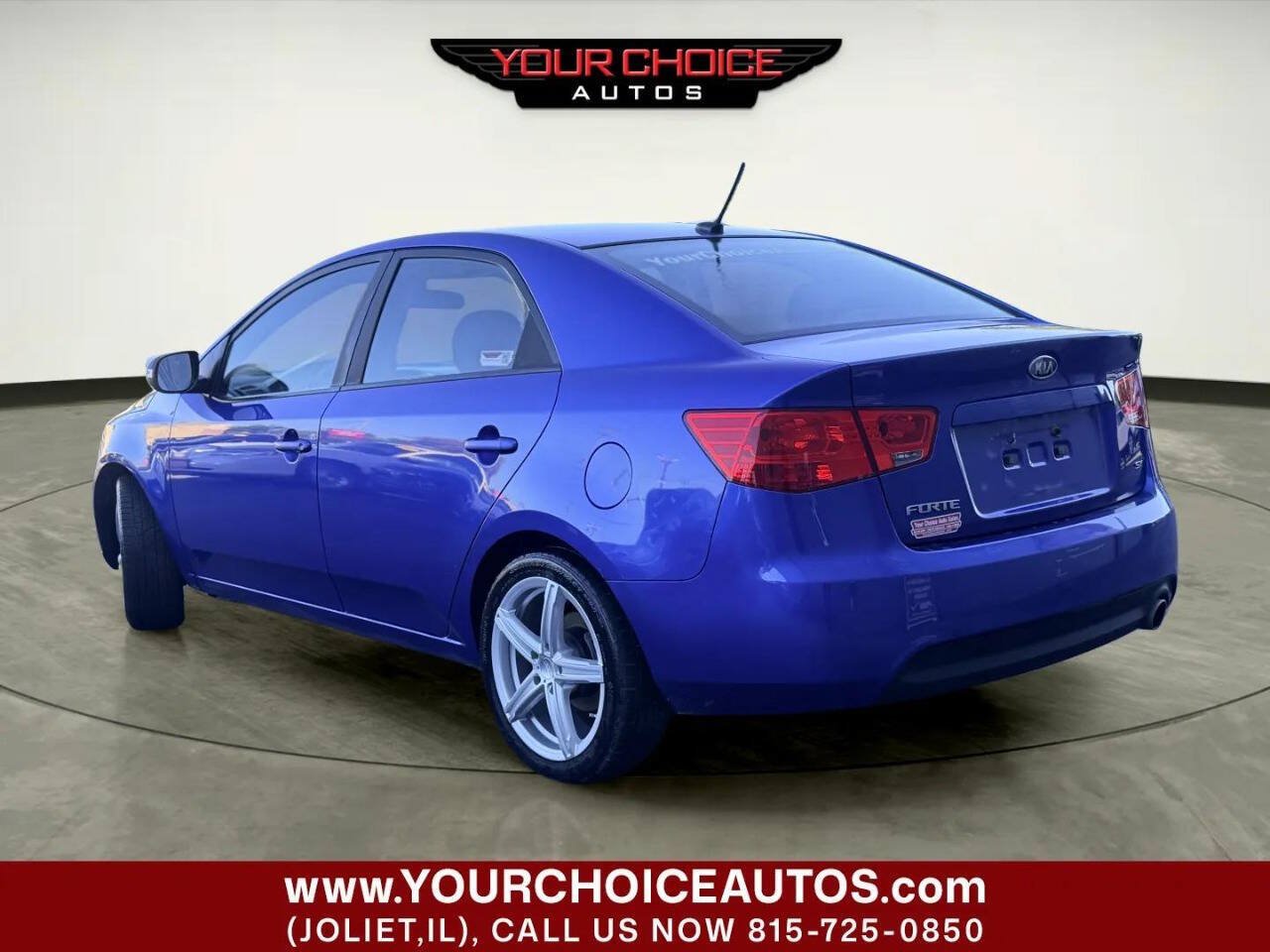 Used 2010 Kia Forte SX FWD image 3