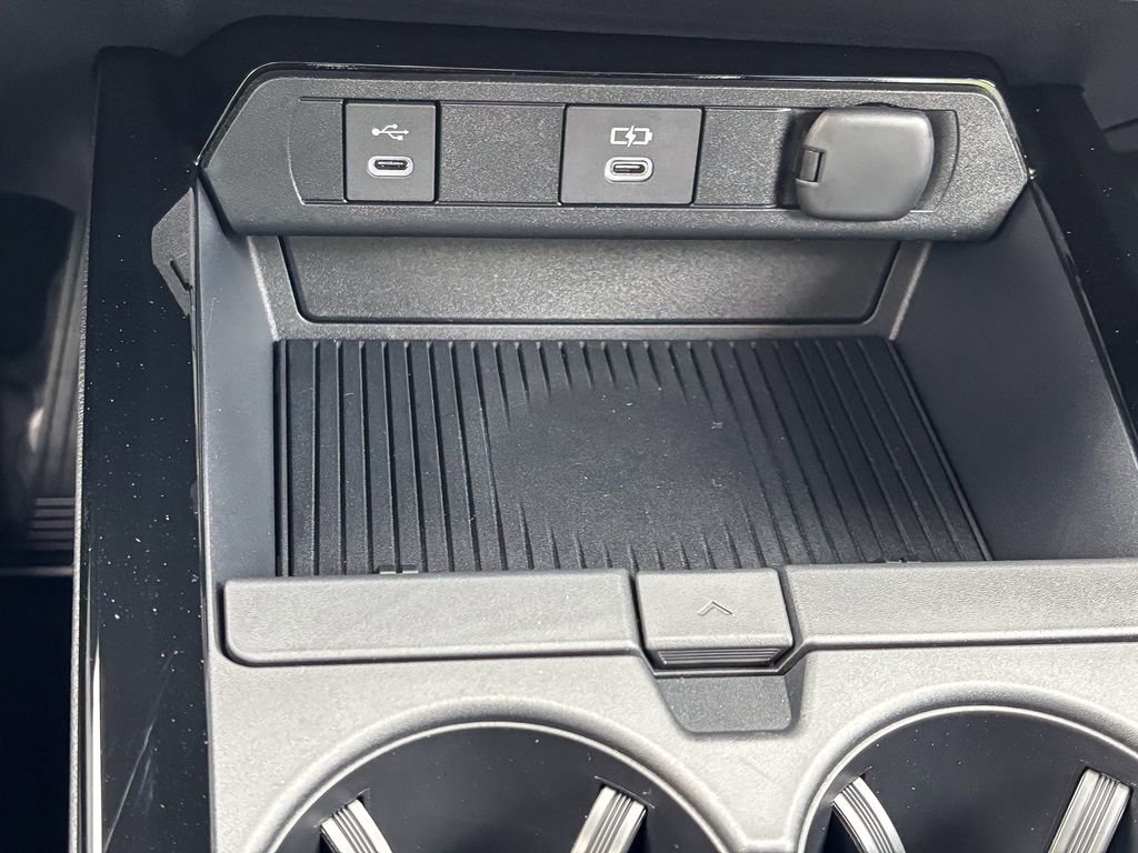 New 2026 Toyota Prius Plug-In Hybrid XSE Premium image 25