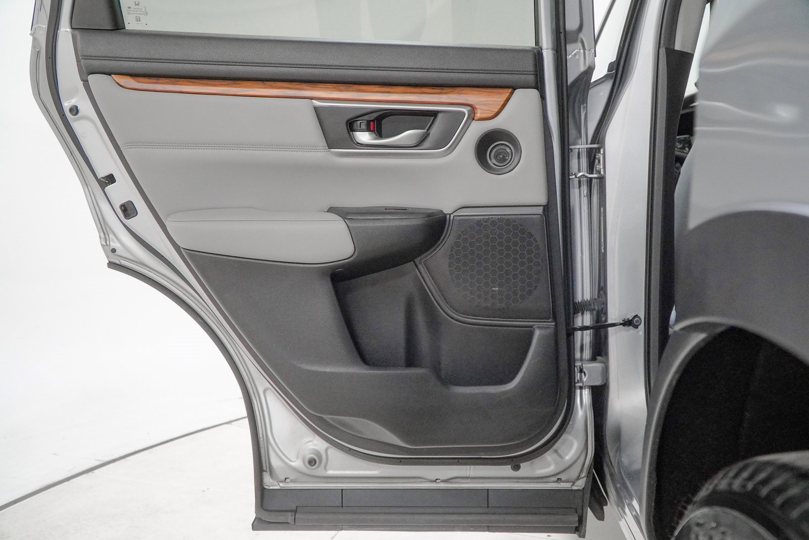 Used 2022 Honda CR-V Touring image 38